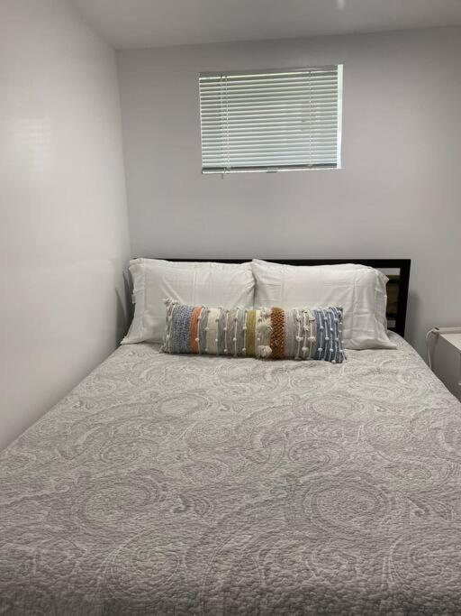 Marvelous Modern At Perfect Location Apartment